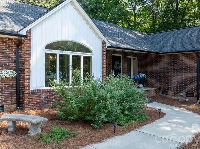 151 Harbourtown Drive, Kings Mountain, NC 28086.  MLS# CAR4400164, YatesRealty ID 35323. 