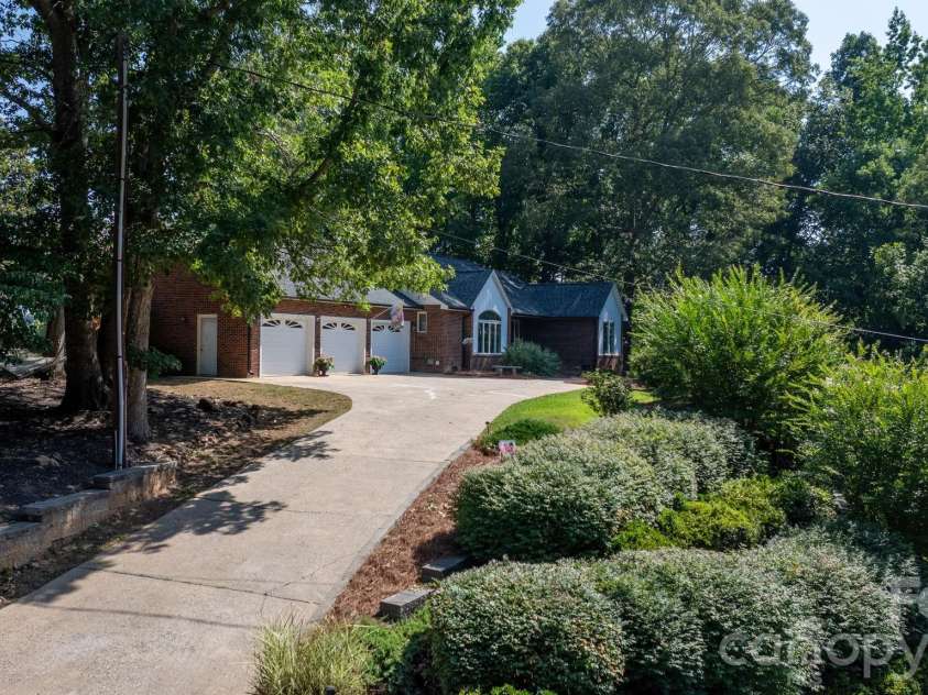 151 Harbourtown Drive, Kings Mountain, NC 28086.  MLS# CAR4400164, YatesRealty ID 35323. 