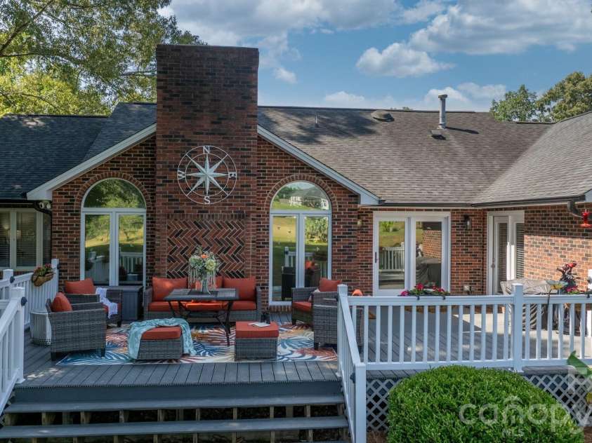 151 Harbourtown Drive, Kings Mountain, NC 28086.  MLS# CAR4400164, YatesRealty ID 35323. 