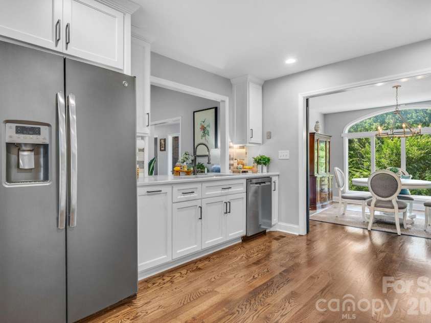 151 Harbourtown Drive, Kings Mountain, NC 28086.  MLS# CAR4400164, YatesRealty ID 35323. Gorgeous Kitchen!
