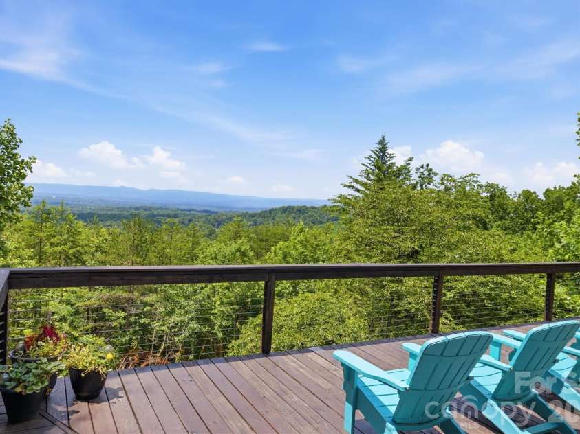 3381 Stones Throw Drive, Valdese, NC 28690.  MLS# CAR4400089, YatesRealty ID 35325. 