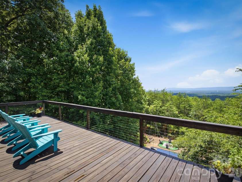 3381 Stones Throw Drive, Valdese, NC 28690.  MLS# CAR4400089, YatesRealty ID 35325. 