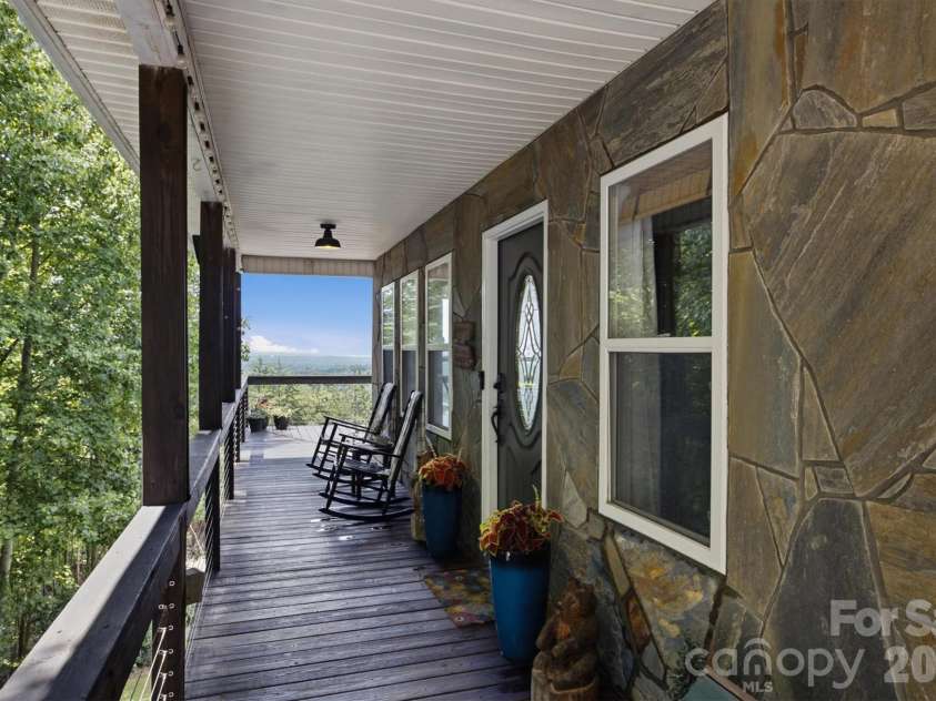 3381 Stones Throw Drive, Valdese, NC 28690.  MLS# CAR4400089, YatesRealty ID 35325. 