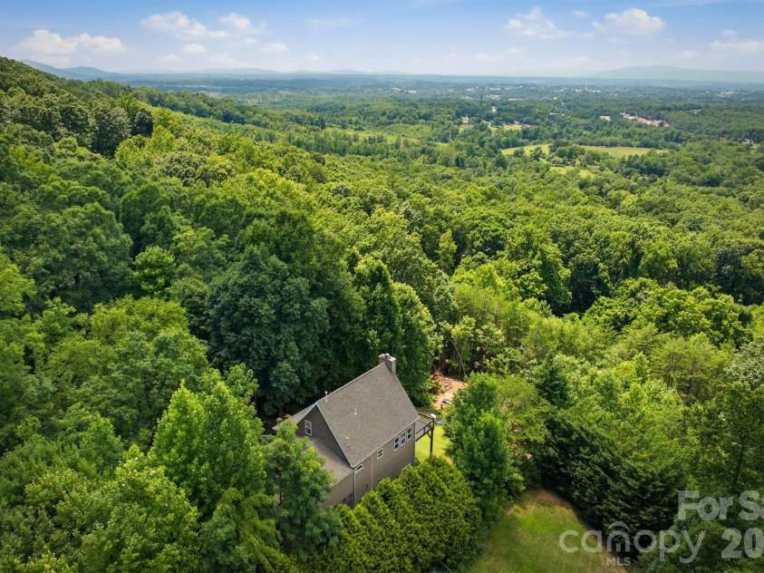 3381 Stones Throw Drive, Valdese, NC 28690.  MLS# CAR4400089, YatesRealty ID 35325. 