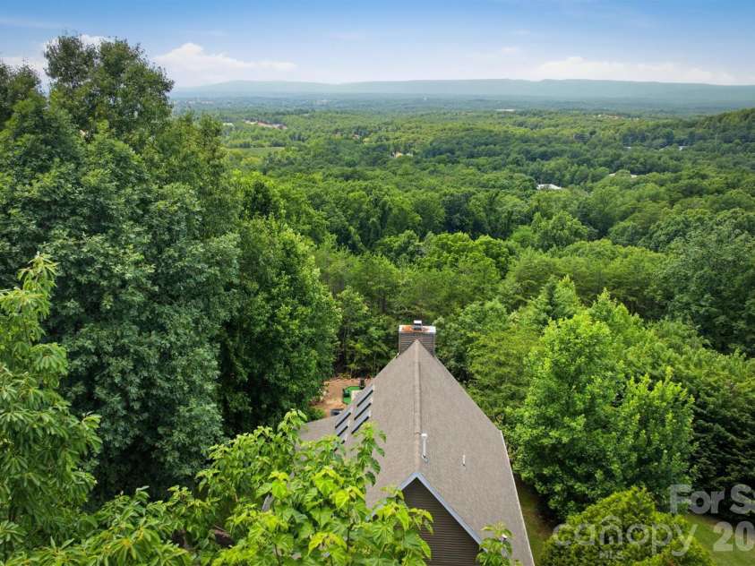 3381 Stones Throw Drive, Valdese, NC 28690.  MLS# CAR4400089, YatesRealty ID 35325. 