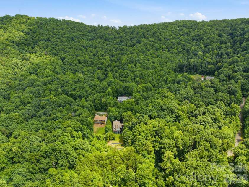 3381 Stones Throw Drive, Valdese, NC 28690.  MLS# CAR4400089, YatesRealty ID 35325. 