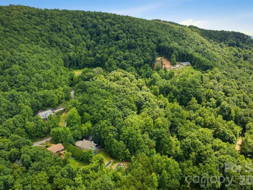 3381 Stones Throw Drive, Valdese, NC 28690.  MLS# CAR4400089, YatesRealty ID 35325. 