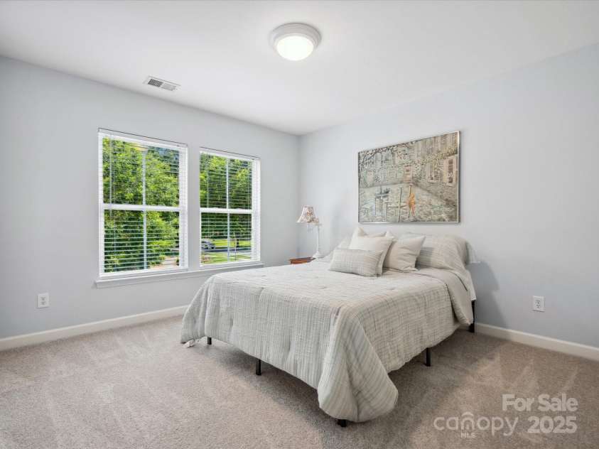 5005 Hedgebrook Lane, Waxhaw, NC 28173.  MLS# CAR4263024, YatesRealty ID 35325. 