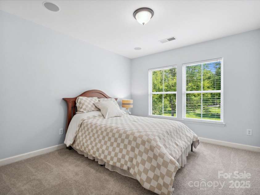 5005 Hedgebrook Lane, Waxhaw, NC 28173.  MLS# CAR4263024, YatesRealty ID 35325. 