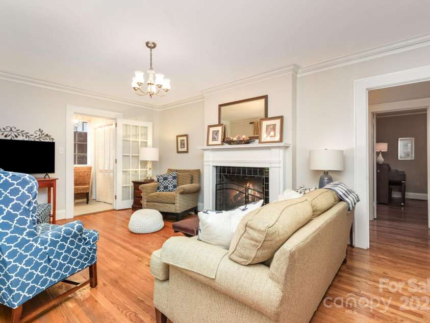 206 Stewart Avenue, Mooresville, NC 28115.  MLS# CAR4297420, YatesRealty ID 35326. 