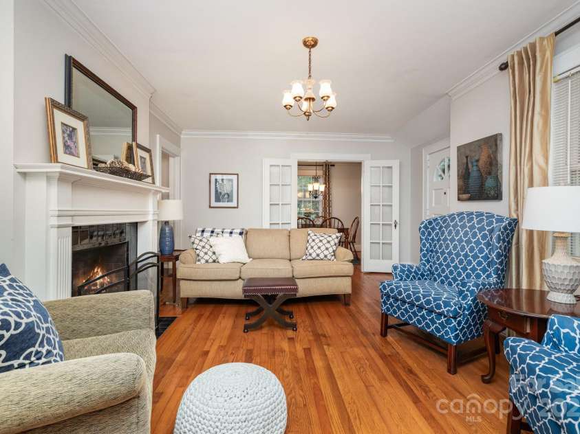 206 Stewart Avenue, Mooresville, NC 28115.  MLS# CAR4297420, YatesRealty ID 35326. 