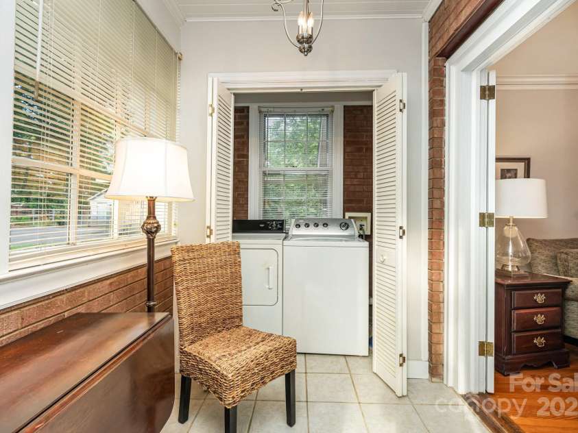 206 Stewart Avenue, Mooresville, NC 28115.  MLS# CAR4297420, YatesRealty ID 35326. 