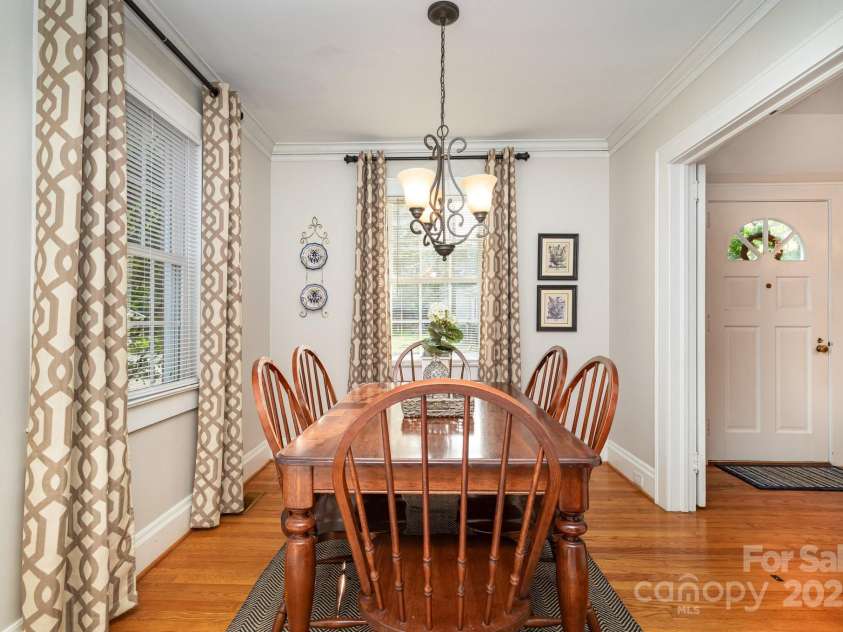 206 Stewart Avenue, Mooresville, NC 28115.  MLS# CAR4297420, YatesRealty ID 35326. 