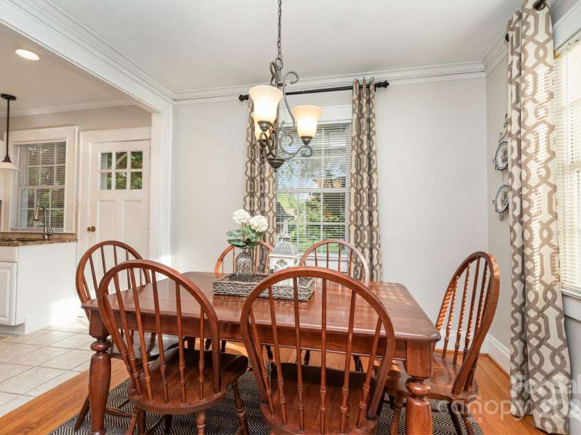 206 Stewart Avenue, Mooresville, NC 28115.  MLS# CAR4297420, YatesRealty ID 35326. 