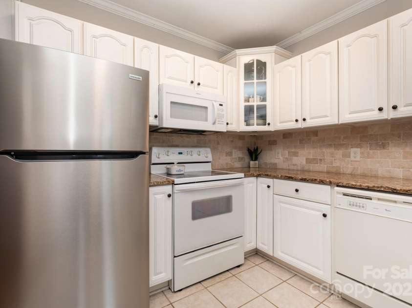 206 Stewart Avenue, Mooresville, NC 28115.  MLS# CAR4297420, YatesRealty ID 35326. 