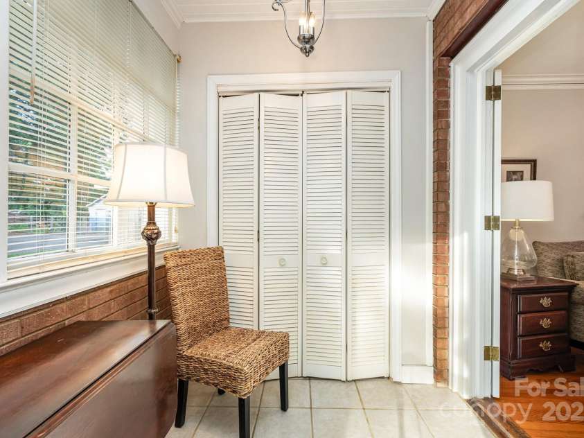 206 Stewart Avenue, Mooresville, NC 28115.  MLS# CAR4297420, YatesRealty ID 35326. 