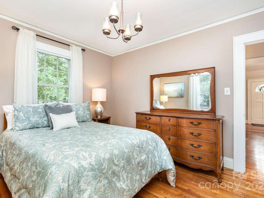 206 Stewart Avenue, Mooresville, NC 28115.  MLS# CAR4297420, YatesRealty ID 35326. 