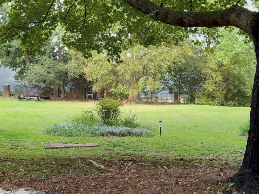 206 Stewart Avenue, Mooresville, NC 28115.  MLS# CAR4297420, YatesRealty ID 35326. 