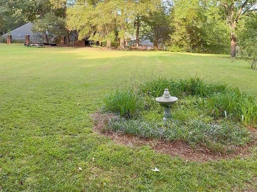206 Stewart Avenue, Mooresville, NC 28115.  MLS# CAR4297420, YatesRealty ID 35326. 