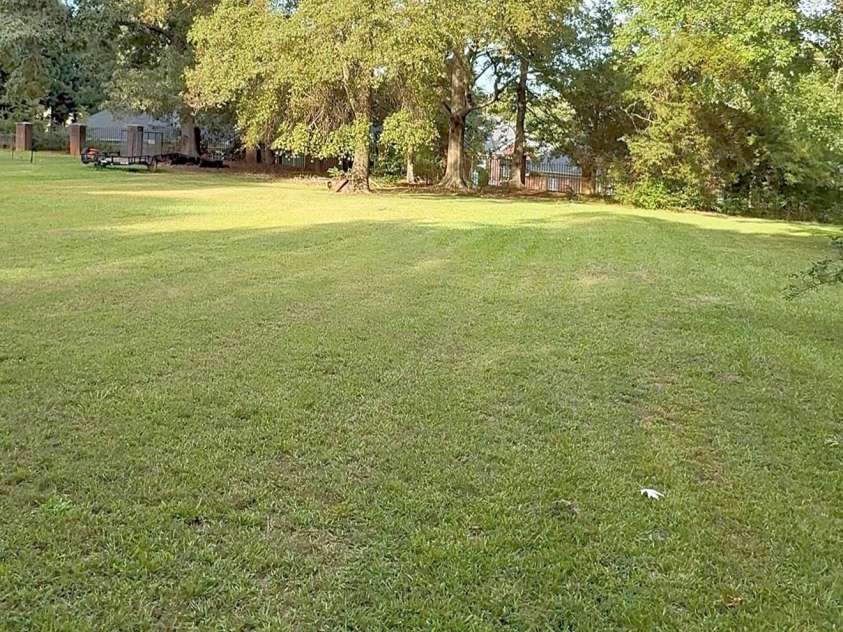 206 Stewart Avenue, Mooresville, NC 28115.  MLS# CAR4297420, YatesRealty ID 35326. 