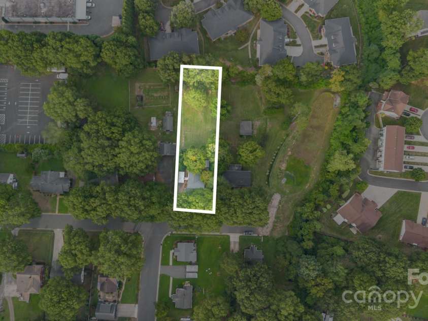 206 Stewart Avenue, Mooresville, NC 28115.  MLS# CAR4297420, YatesRealty ID 35326. 