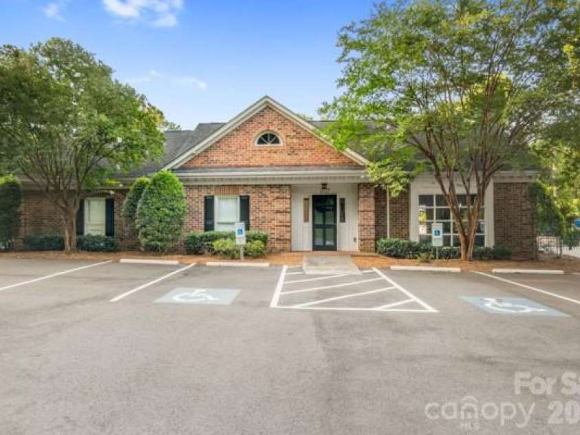 2328 Howerton Court, Charlotte, NC 28270.  MLS# CAR4388692, YatesRealty ID 35327. Club Hosue