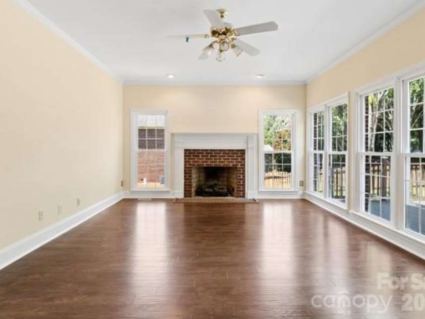 2328 Howerton Court, Charlotte, NC 28270.  MLS# CAR4388692, YatesRealty ID 35327. Family Room