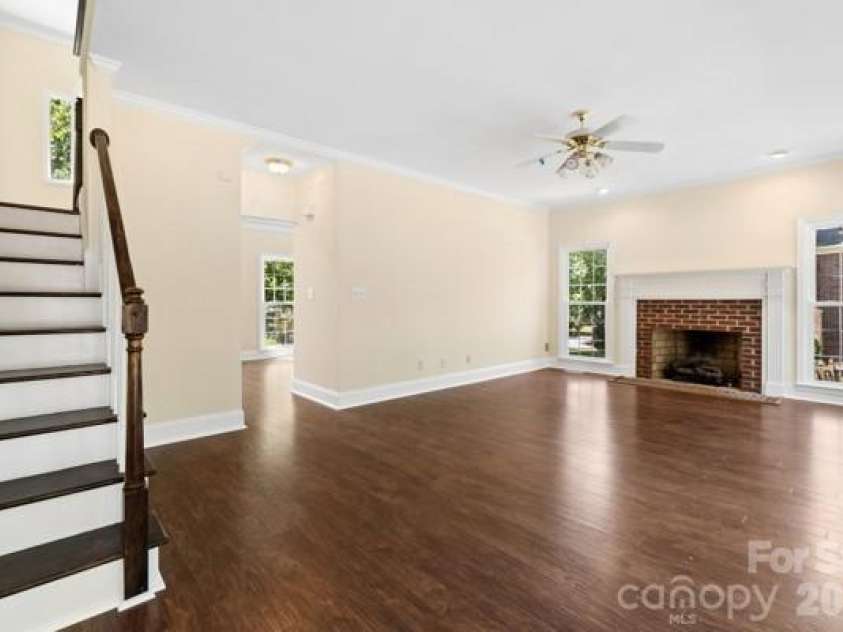 2328 Howerton Court, Charlotte, NC 28270.  MLS# CAR4388692, YatesRealty ID 35327. Family Room