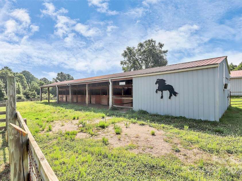 5008 Steele Village Road, Rock Hill, SC 29730.  MLS# CAR4278287, YatesRealty ID 35327. Barn 1