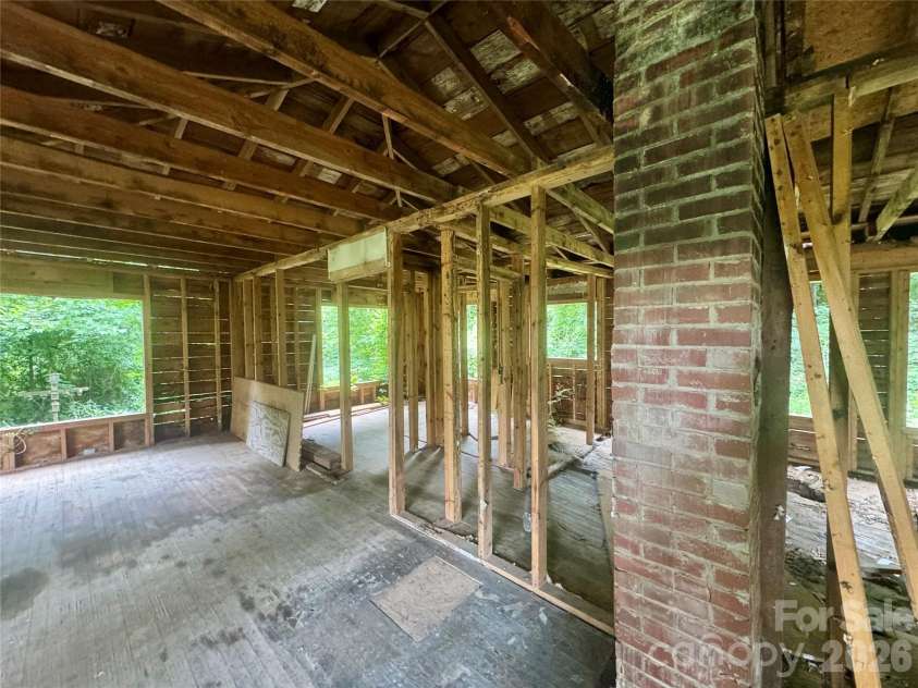 2874 Huffman Road, Lenoir, NC 28645.  MLS# CAR4400309, YatesRealty ID 35328. Interior