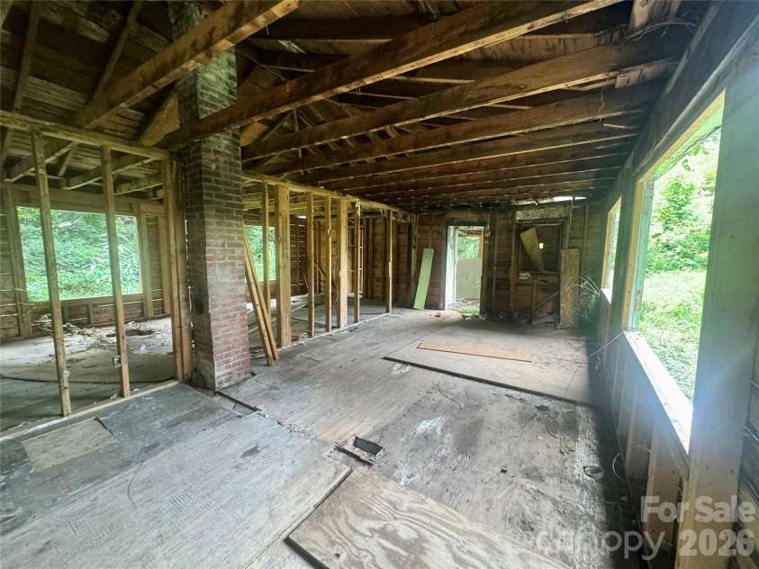 2874 Huffman Road, Lenoir, NC 28645.  MLS# CAR4400309, YatesRealty ID 35328. Interior