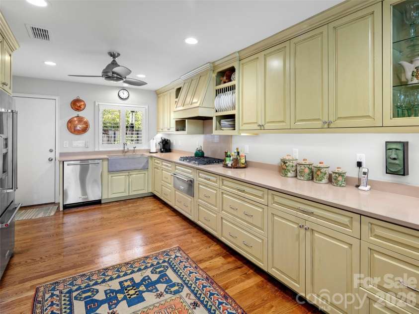 429 Crowfields Drive, Asheville, NC 28803.  MLS# CAR4342939, YatesRealty ID 3533. 