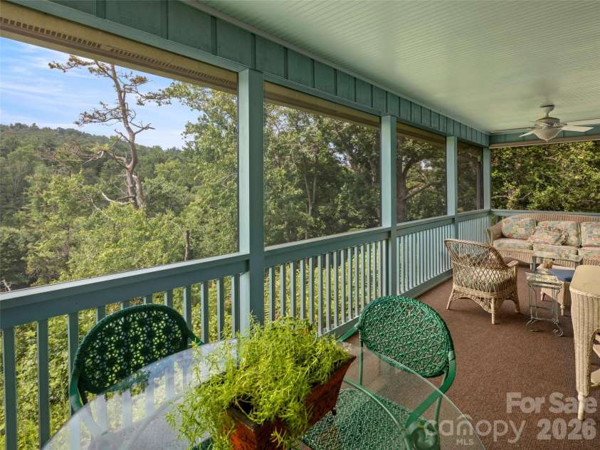 429 Crowfields Drive, Asheville, NC 28803.  MLS# CAR4342939, YatesRealty ID 3533. 