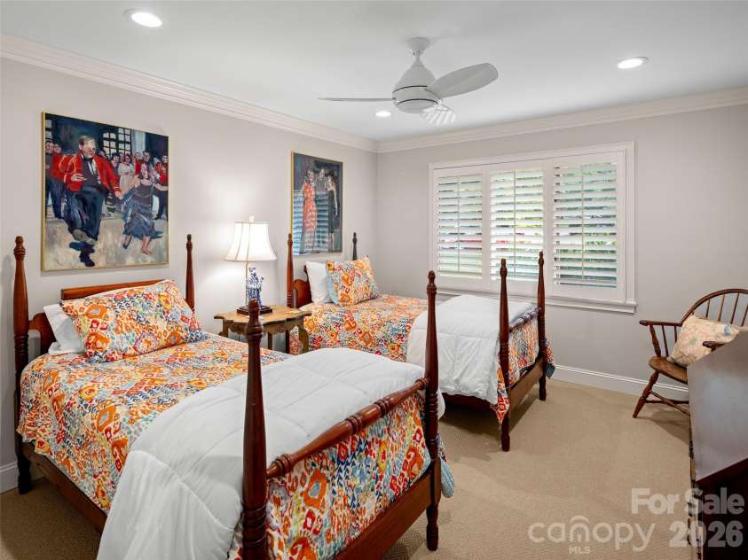 429 Crowfields Drive, Asheville, NC 28803.  MLS# CAR4342939, YatesRealty ID 3533. 