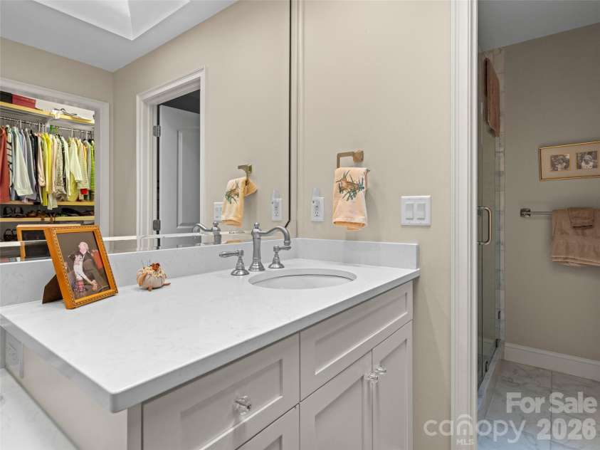 429 Crowfields Drive, Asheville, NC 28803.  MLS# CAR4342939, YatesRealty ID 3533. 