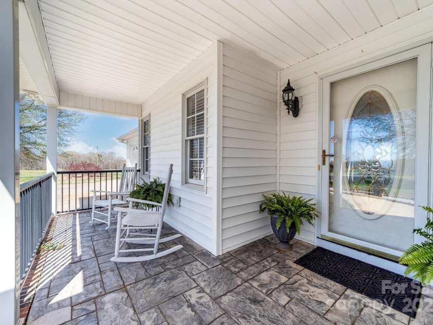 825 Ed Hamrick Road, Shelby, NC 28150.  MLS# CAR4239621, YatesRealty ID 3533. 