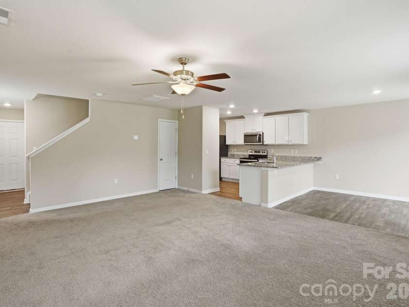 467 Belcaro Drive, Kings Mountain, NC 28086.  MLS# CAR4392298, YatesRealty ID 35330. 