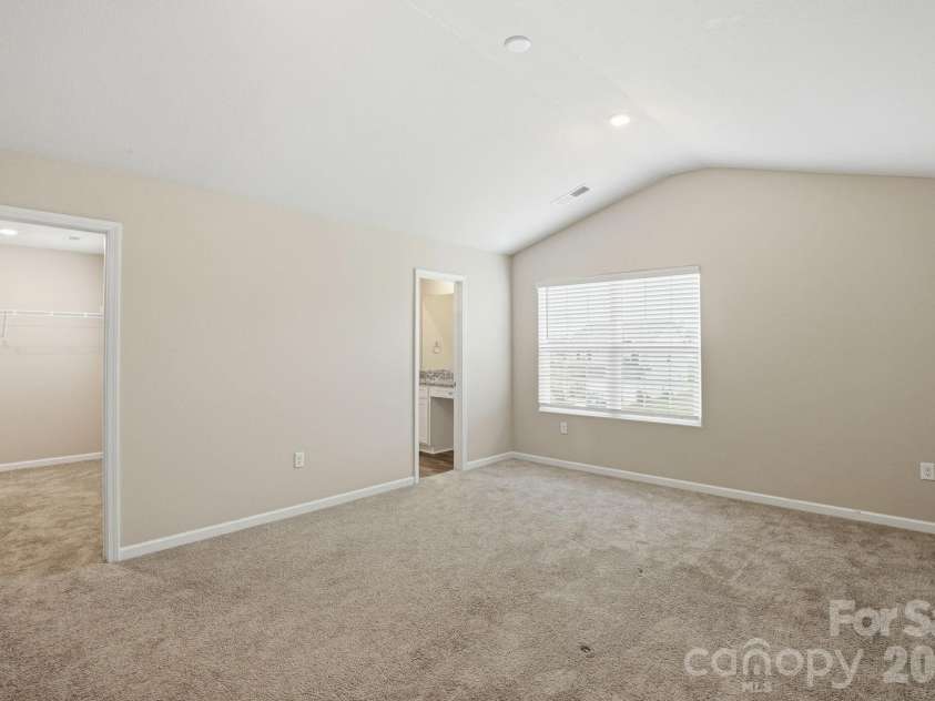 467 Belcaro Drive, Kings Mountain, NC 28086.  MLS# CAR4392298, YatesRealty ID 35330. 