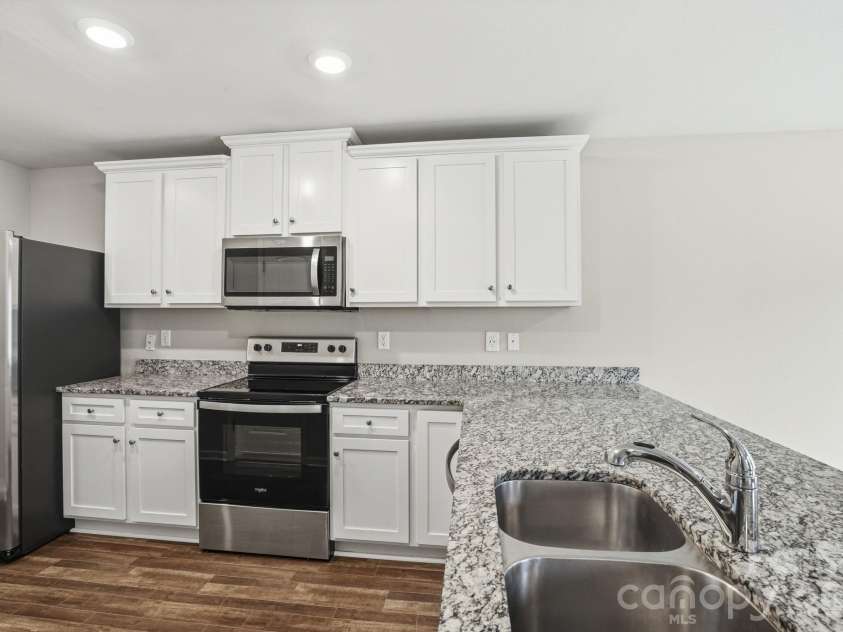 467 Belcaro Drive, Kings Mountain, NC 28086.  MLS# CAR4392298, YatesRealty ID 35330. 