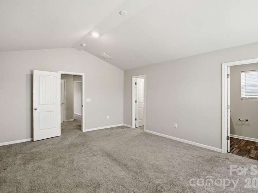 467 Belcaro Drive, Kings Mountain, NC 28086.  MLS# CAR4392298, YatesRealty ID 35330. 