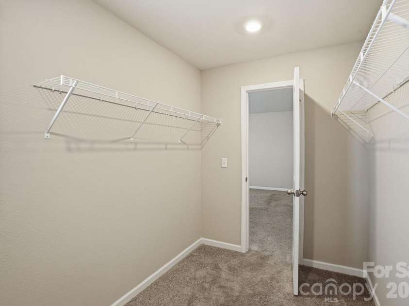 467 Belcaro Drive, Kings Mountain, NC 28086.  MLS# CAR4392298, YatesRealty ID 35330. 
