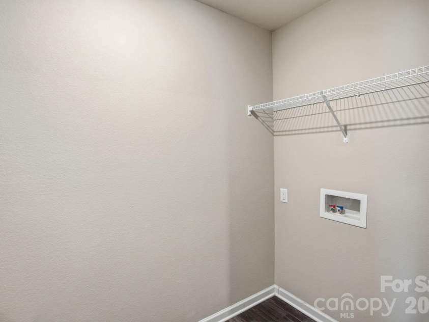 467 Belcaro Drive, Kings Mountain, NC 28086.  MLS# CAR4392298, YatesRealty ID 35330. 