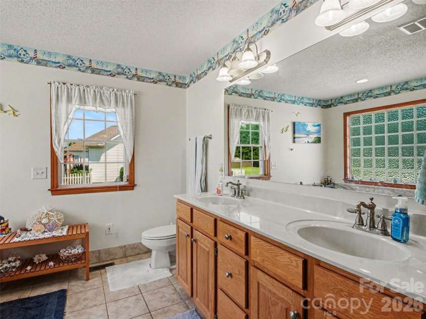 290 Deal Estate Drive, China Grove, NC 28023.  MLS# CAR4383555, YatesRealty ID 35331. Primary Bathroom