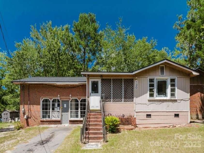 130 Mcarthur Street, Hamlet, NC 28345.  MLS# CAR4293169, YatesRealty ID 35332. 