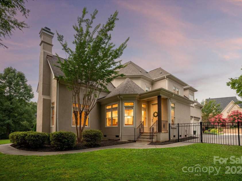 1221 Hadley Park Lane, Weddington, NC 28104.  MLS# CAR4281930, YatesRealty ID 35333. 