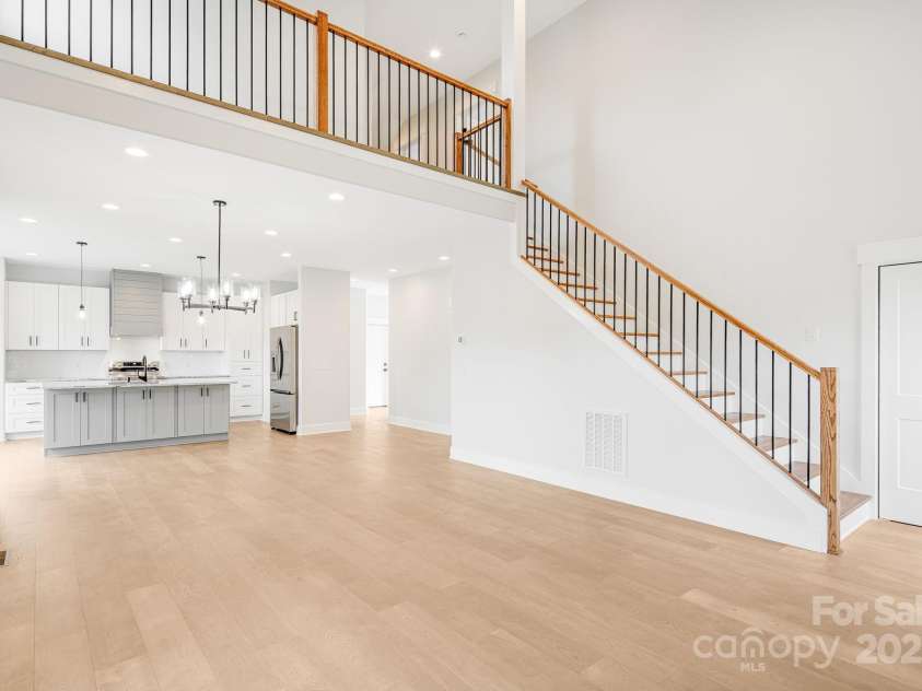 38 Red Laurel Court, Hendersonville, NC 28792.  MLS# CAR4296389, YatesRealty ID 35334. 