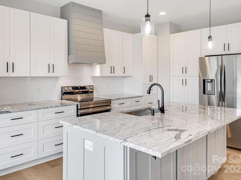 38 Red Laurel Court, Hendersonville, NC 28792.  MLS# CAR4296389, YatesRealty ID 35334. 