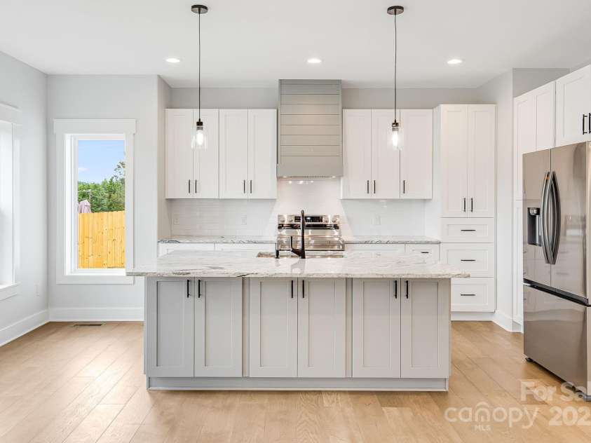 38 Red Laurel Court, Hendersonville, NC 28792.  MLS# CAR4296389, YatesRealty ID 35334. 