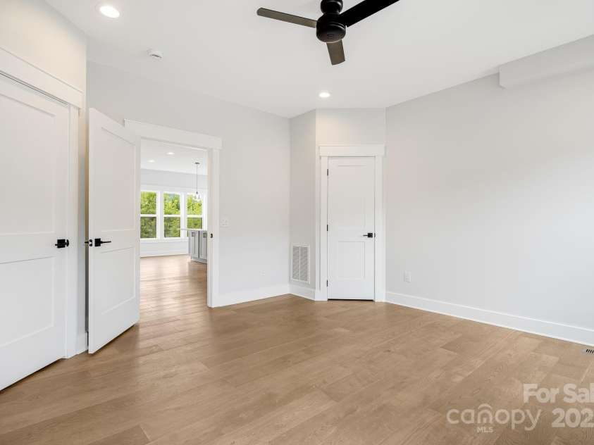 38 Red Laurel Court, Hendersonville, NC 28792.  MLS# CAR4296389, YatesRealty ID 35334. 