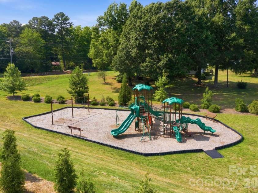 3239 Laurel Brook Drive, Denver, NC 28037.  MLS# CAR4396300, YatesRealty ID 35335. Neighborhood playground
